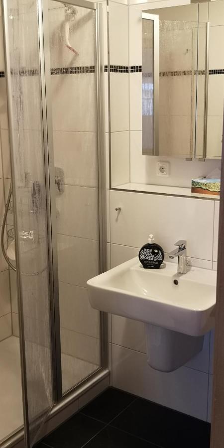 Zentrale Und Strandnahe Ferienwohnung In Kuehlungsborn Ost Exteriér fotografie
